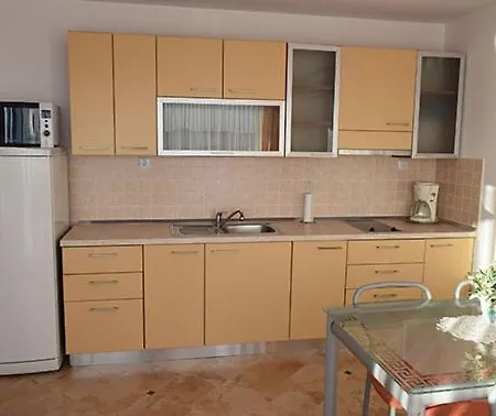 Seaside Serenity Awaits At Marija Appartement *